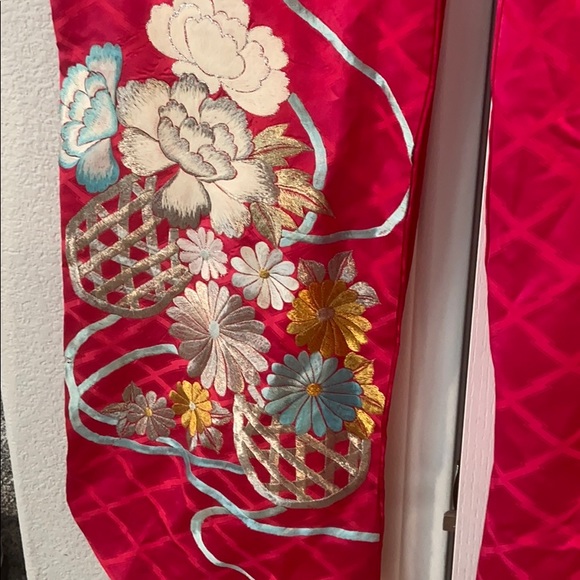 Vintage antique Japanese kimono wedding dress - Picture 13 of 16